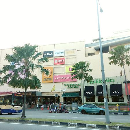 Apple 1 Hotel Budget Gelugor Exterior photo